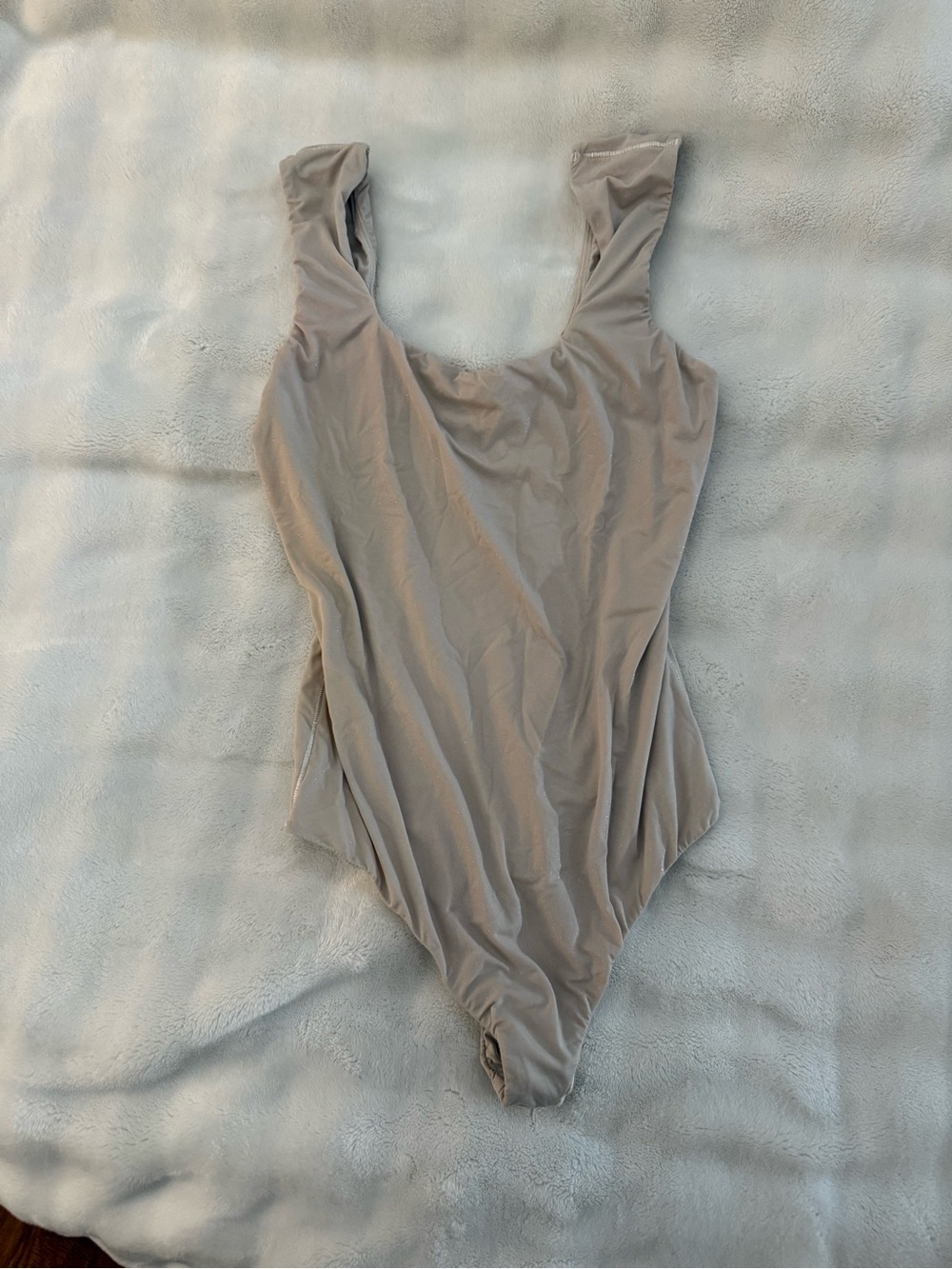 AERIE SMOOTHEZ Scoop Bodysuit in Shimmer Taupe / Nude ✨